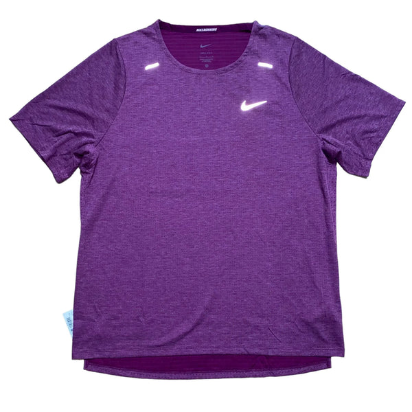 Nike Rise Tee - Beetroot and Front
